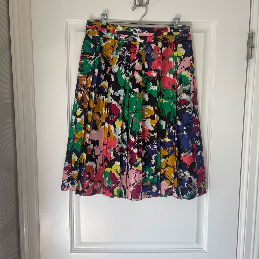 J. Crew Skirt, 100% Silk, Pockets, Multi-Colored Abstract Floral, EUC - Picture 2 of 10